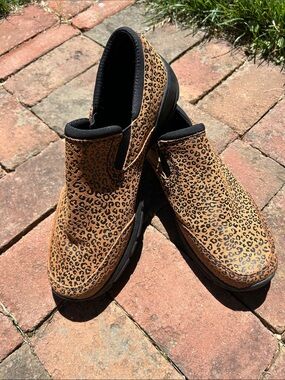Lands' End Women’s Leopard-Print Slip-On Ankle Shoes in Tan and Black, Size 10 D